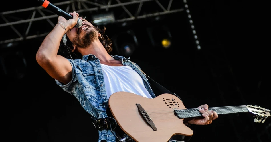 Kuwait City After Dark: Where Lights, Music & Live Entertainment Shine