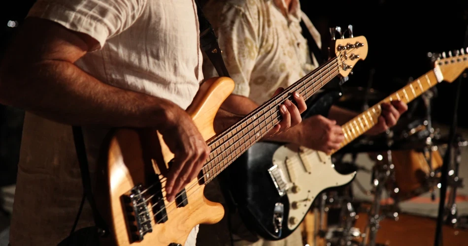 Kuwait City After Dark: Where Lights, Music & Live Entertainment Shine